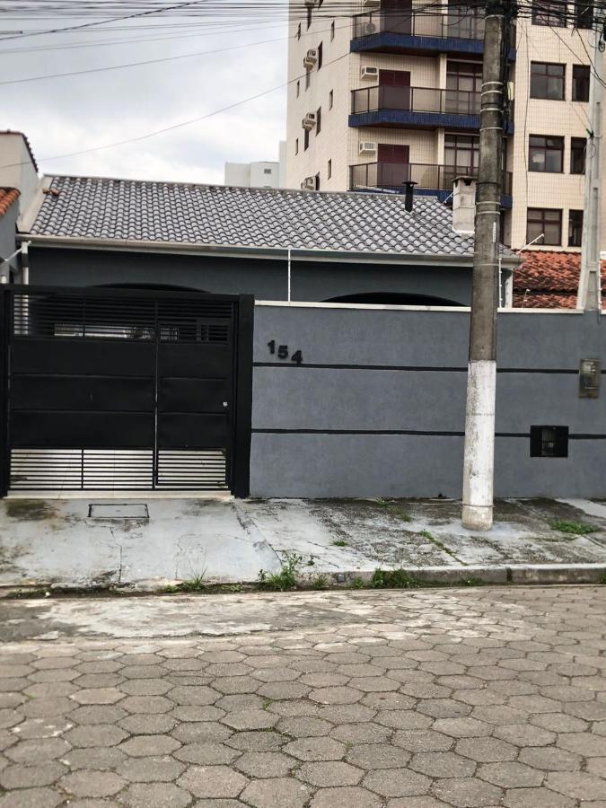 Casa Na Martim De Sa - 50M Da Praia Com Piscina Caraguatatuba Eksteriør billede